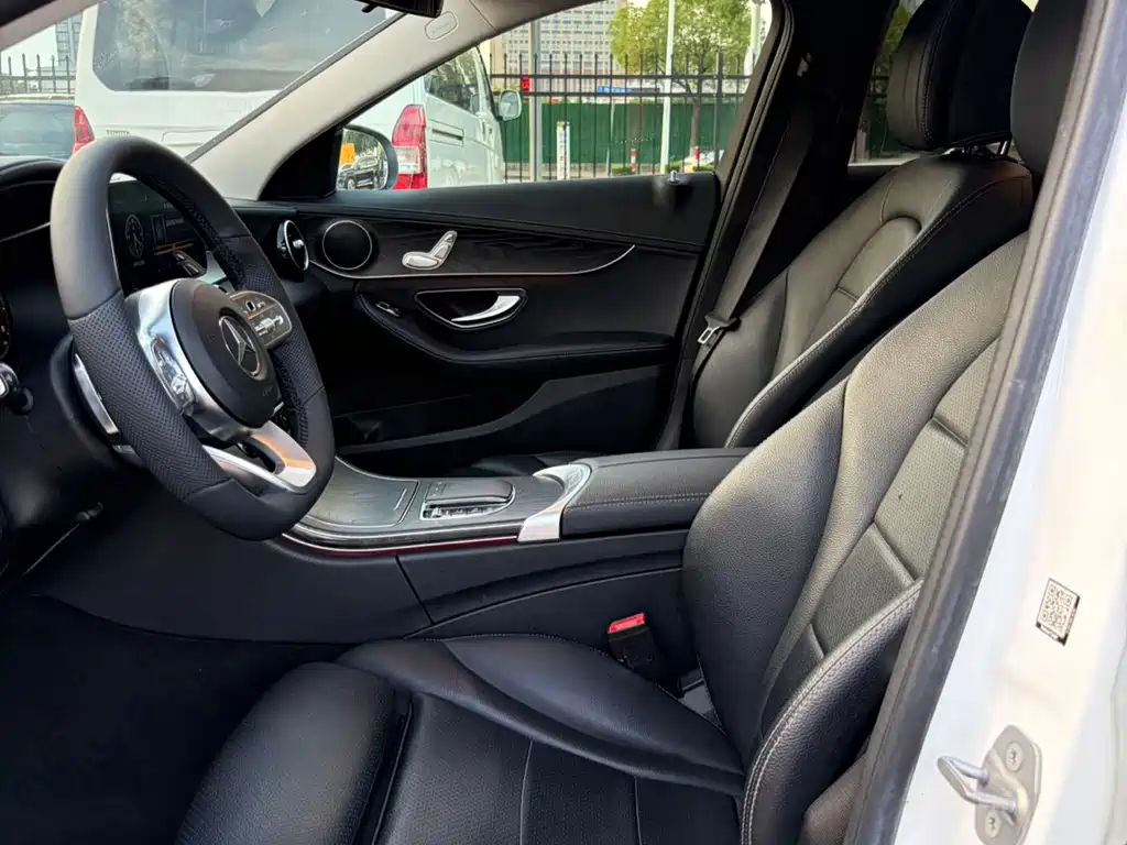 Mercedes-Benz C-Class 2020