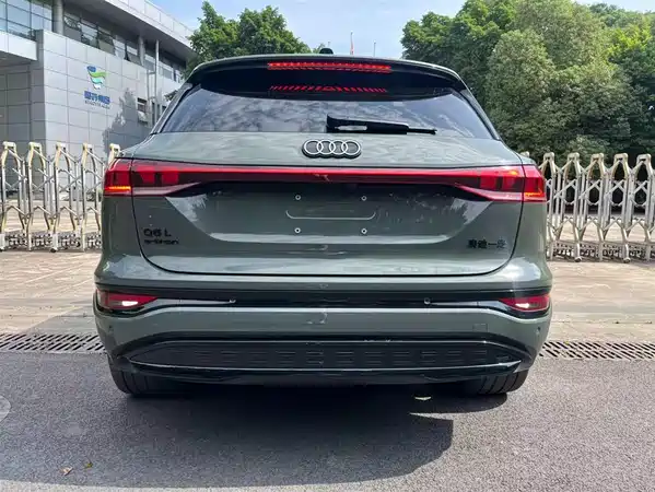 Audi Q6L E-Tron 2025