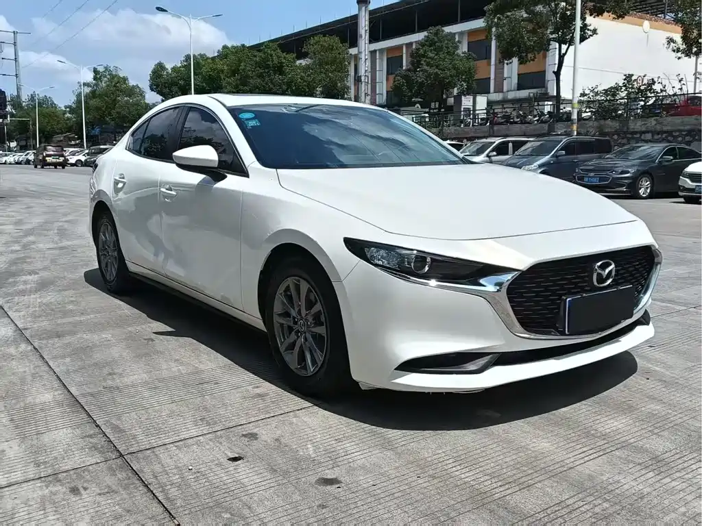 Mazda 3 Axela 2019 — фото 3