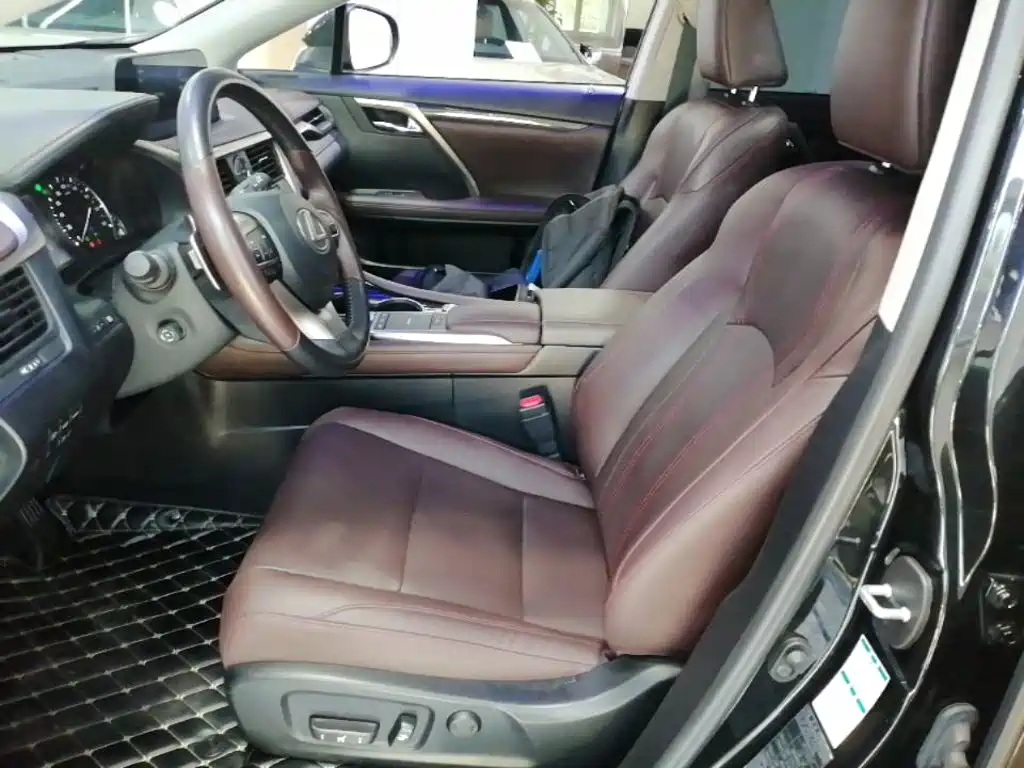 Lexus RX 2022 — фото 15
