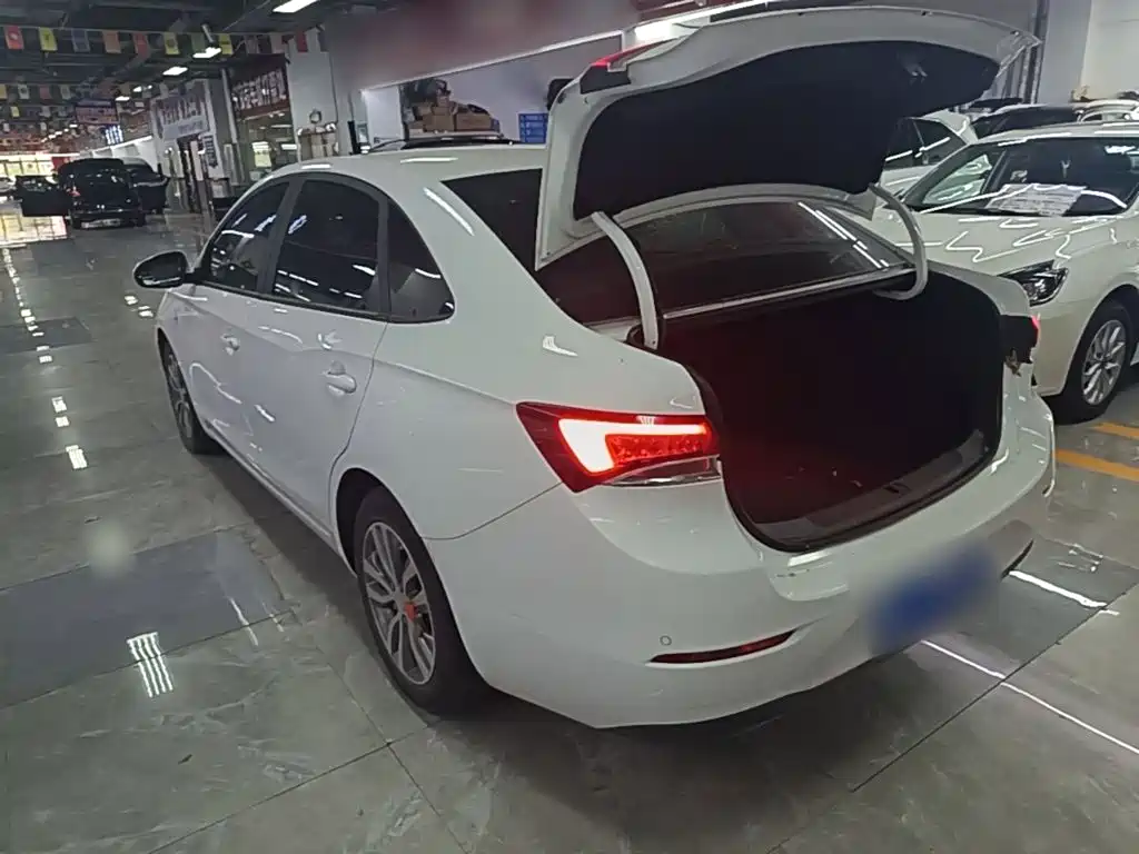 Buick Excelle 2021