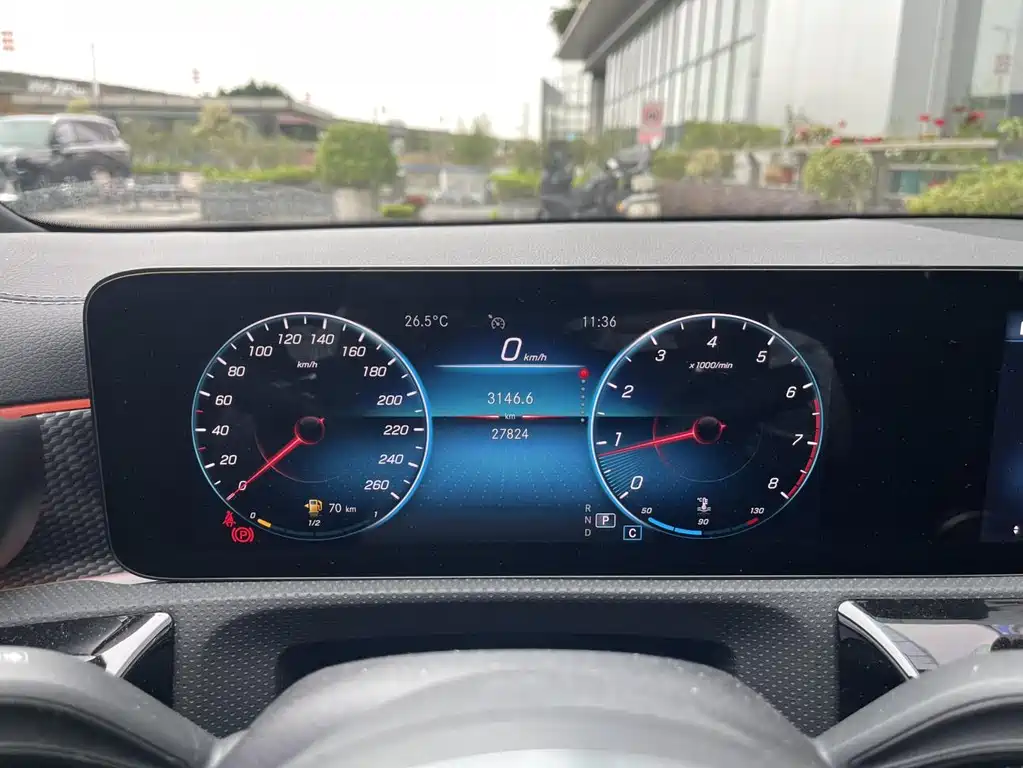 Mercedes-Benz A-Class 2021 — фото 17