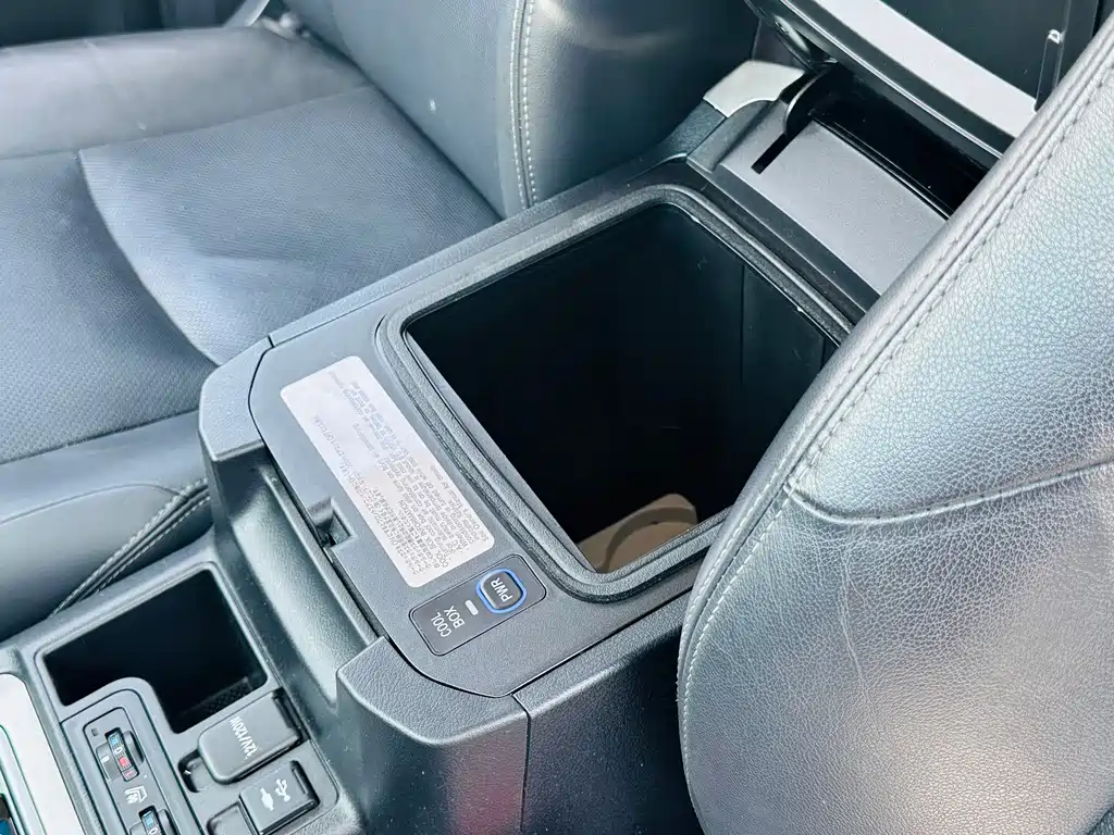Toyota Prado 2019 — фото 13