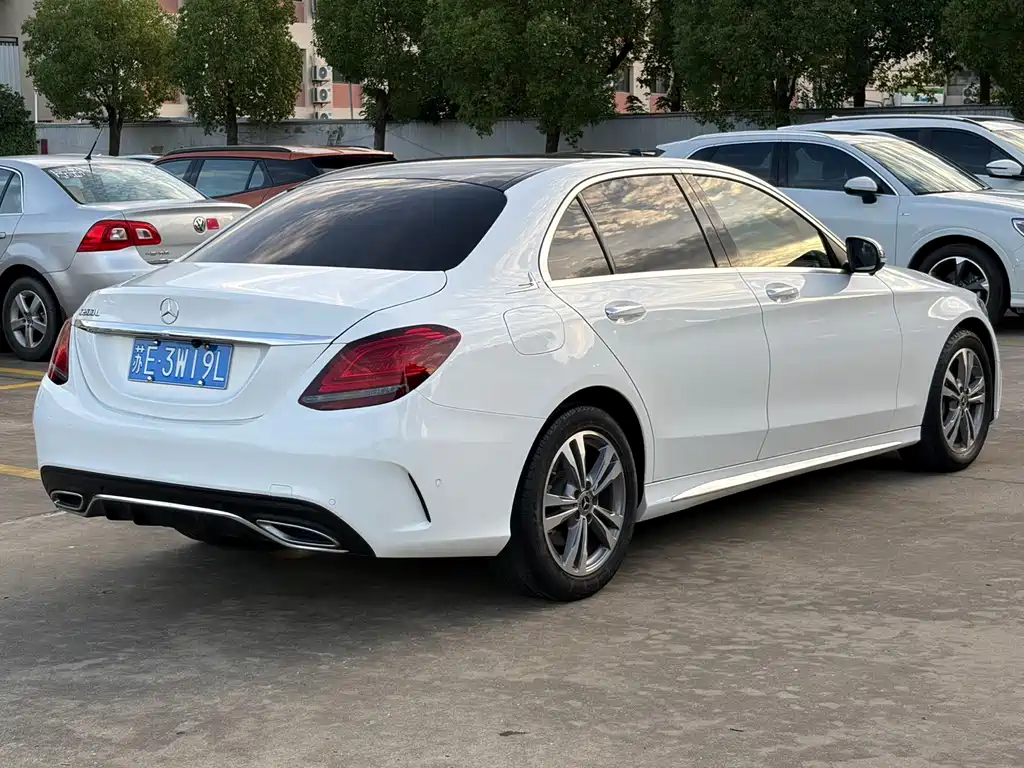 Mercedes-Benz C-Class 2020