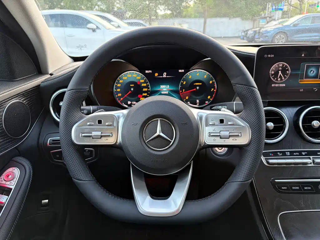 Mercedes-Benz C-Class 2020 — фото 14