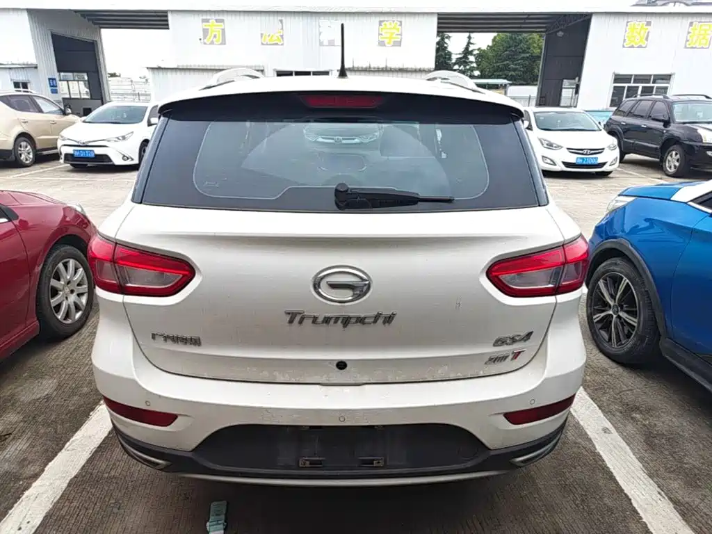 GAC Motor Trumpchi GS4 2015 — фото 6
