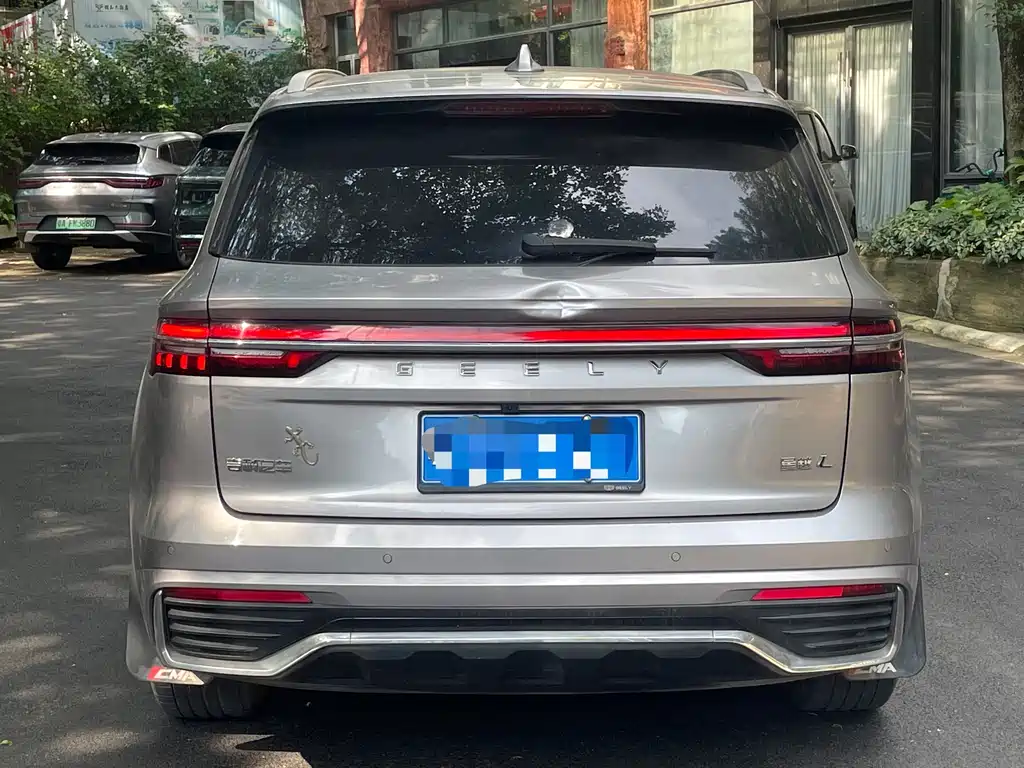 Geely Xingyue L 2022 — фото 13
