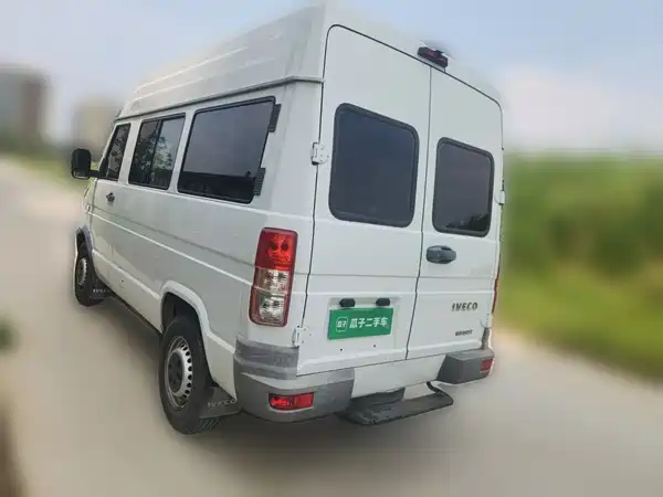 Iveco Proud 2020