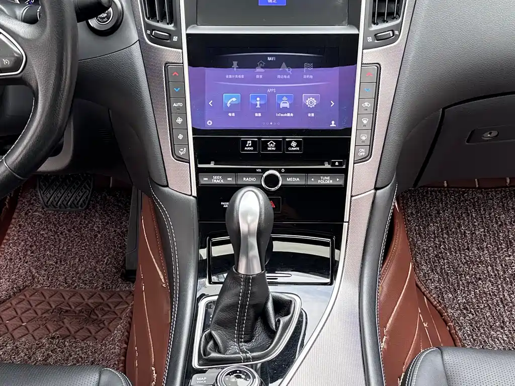 Infiniti Q50L 2018 — фото 14