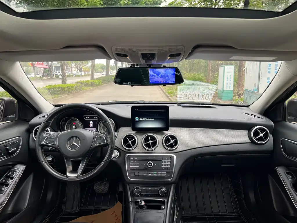 Mercedes-Benz GLA 2016