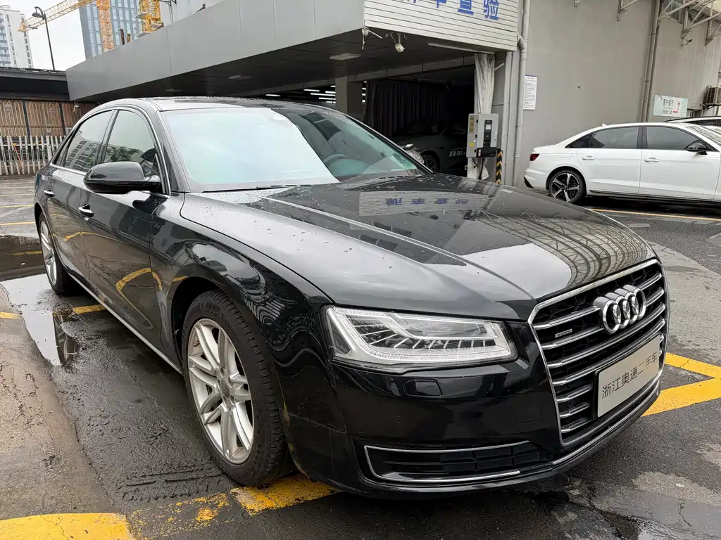 Audi A8 2016 — фото 3