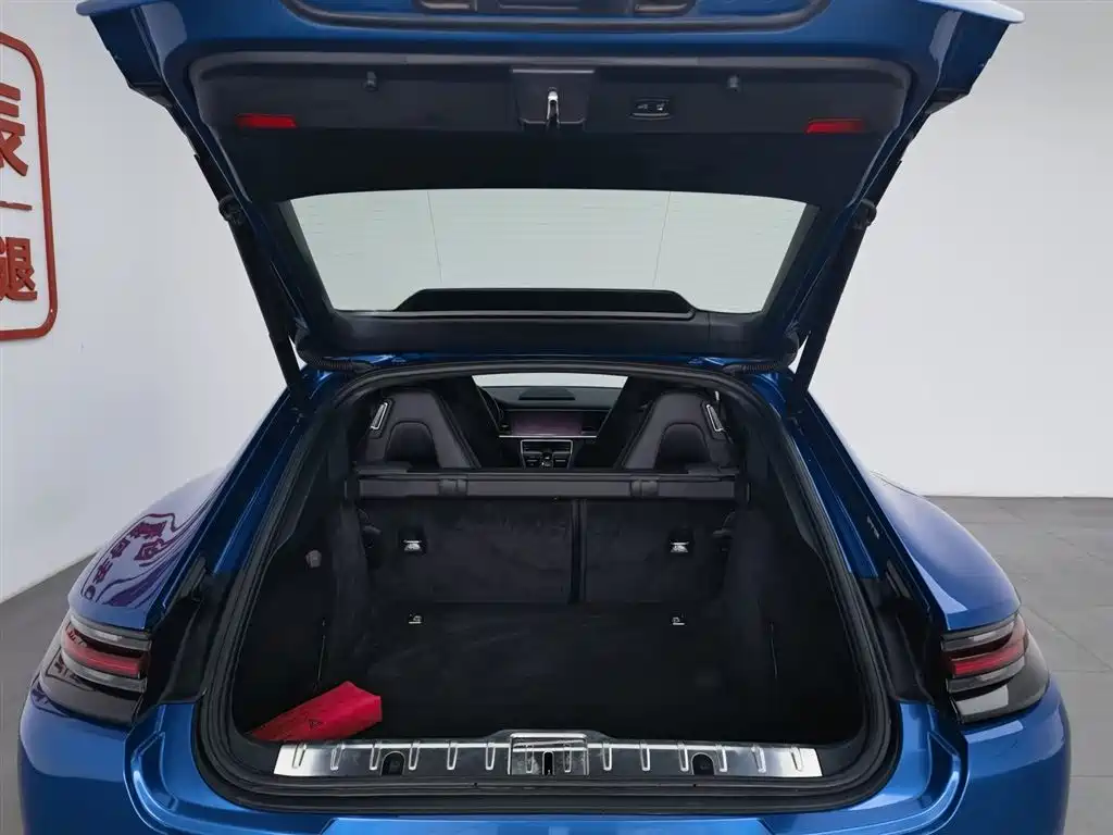 Porsche Panamera 2019 — фото 16