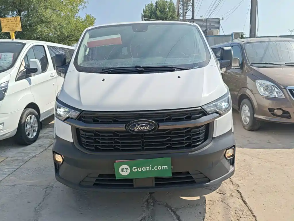 Ford Transit 2023