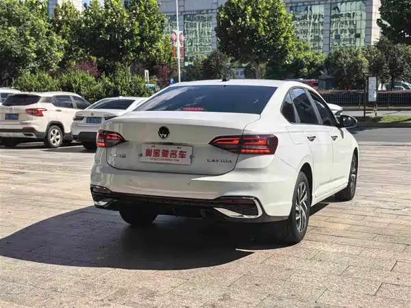 Volkswagen Lavida 2024