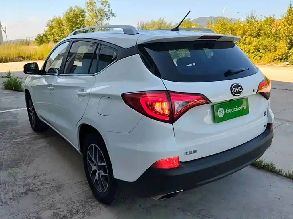 BYD Song 2016