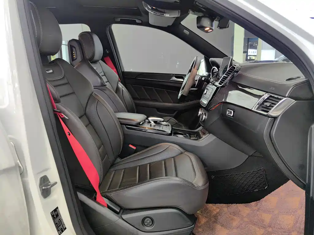 Mercedes-Benz GLE AMG 2016 — фото 11