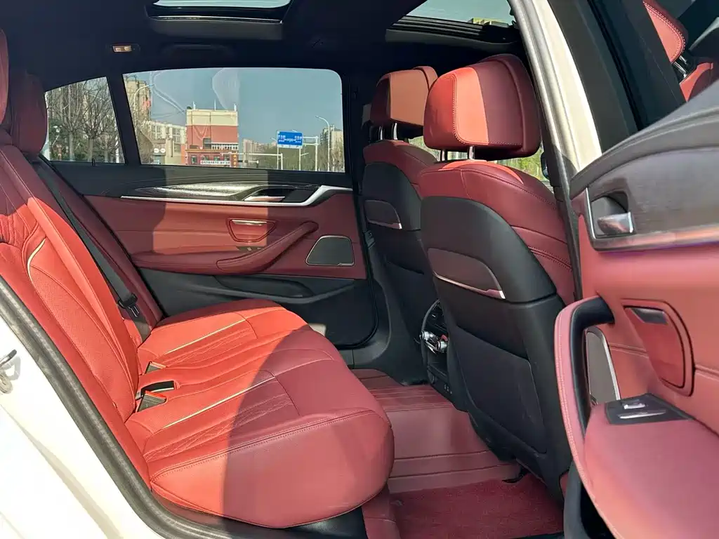 BMW 5 Series 2023 — фото 8