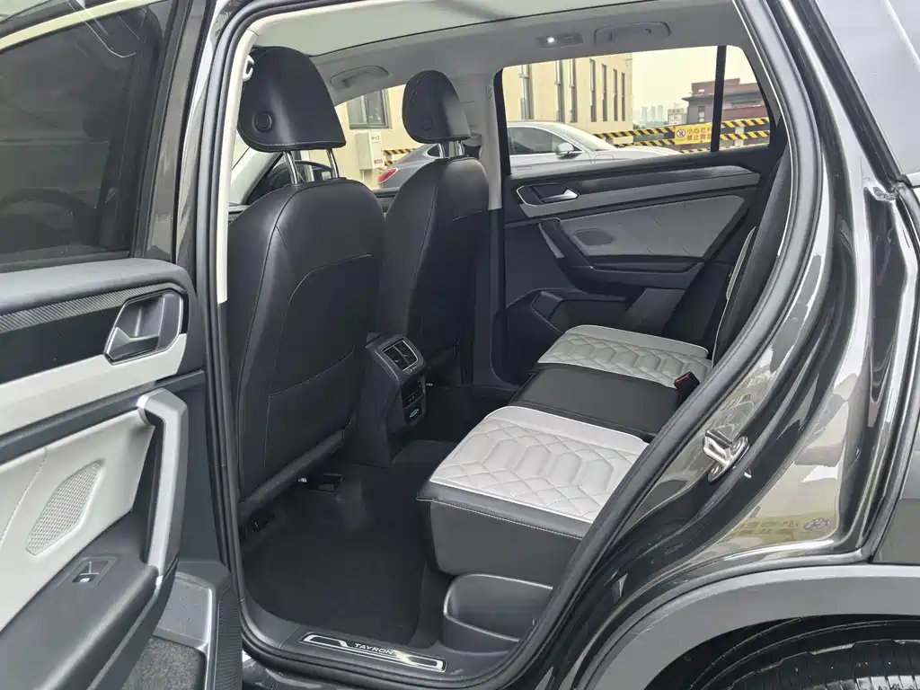 Volkswagen Tayron 2023