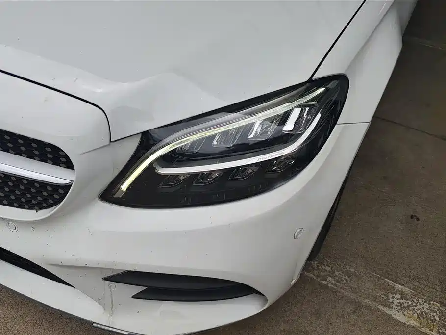 Mercedes-Benz C-Class 2020