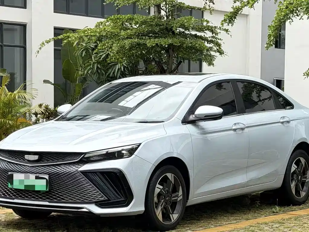Geely Emgrand L Hip 2023