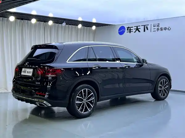 Mercedes-Benz GLC 2023