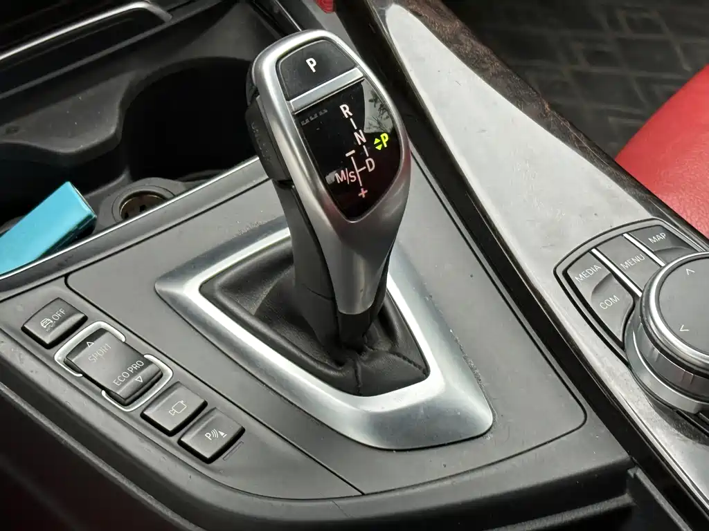BMW 4 Series 2018 — фото 13