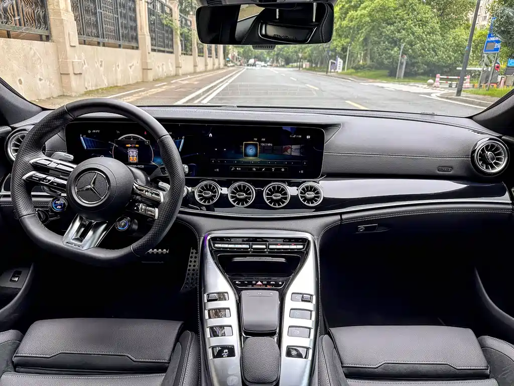 Mercedes-Benz AMG GT 2023 — фото 7
