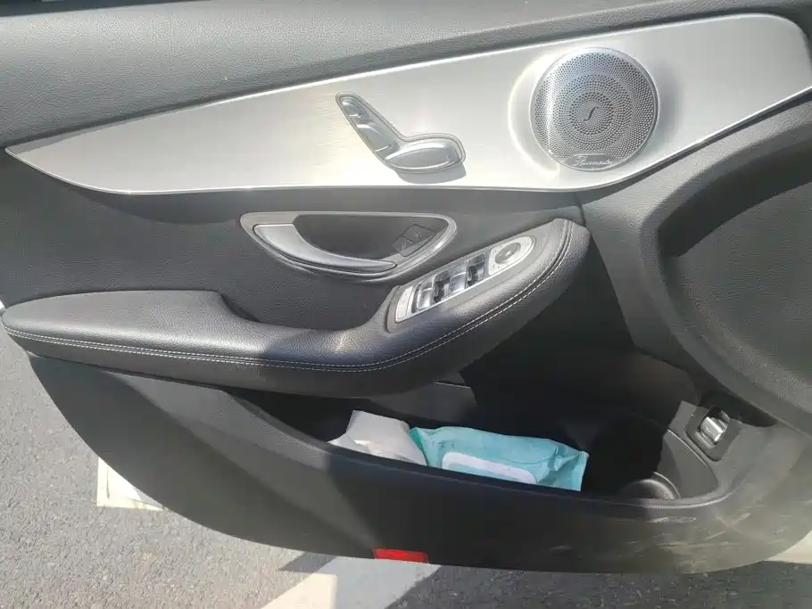 Mercedes-Benz C-Class 2021