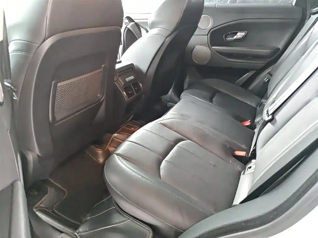 Land Rover Evoque 2018 — фото 17