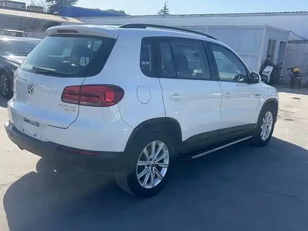 Volkswagen Tiguan 2015