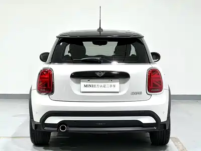 MINI MINI 2024
