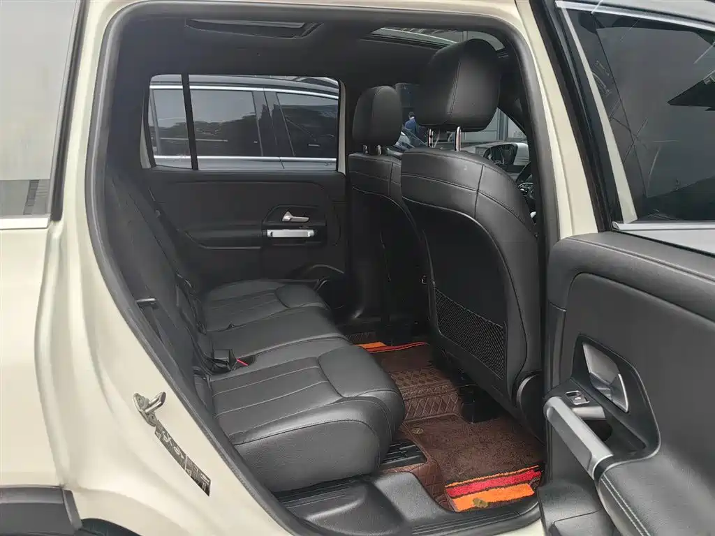 Mercedes-Benz GLB 2020 — фото 14