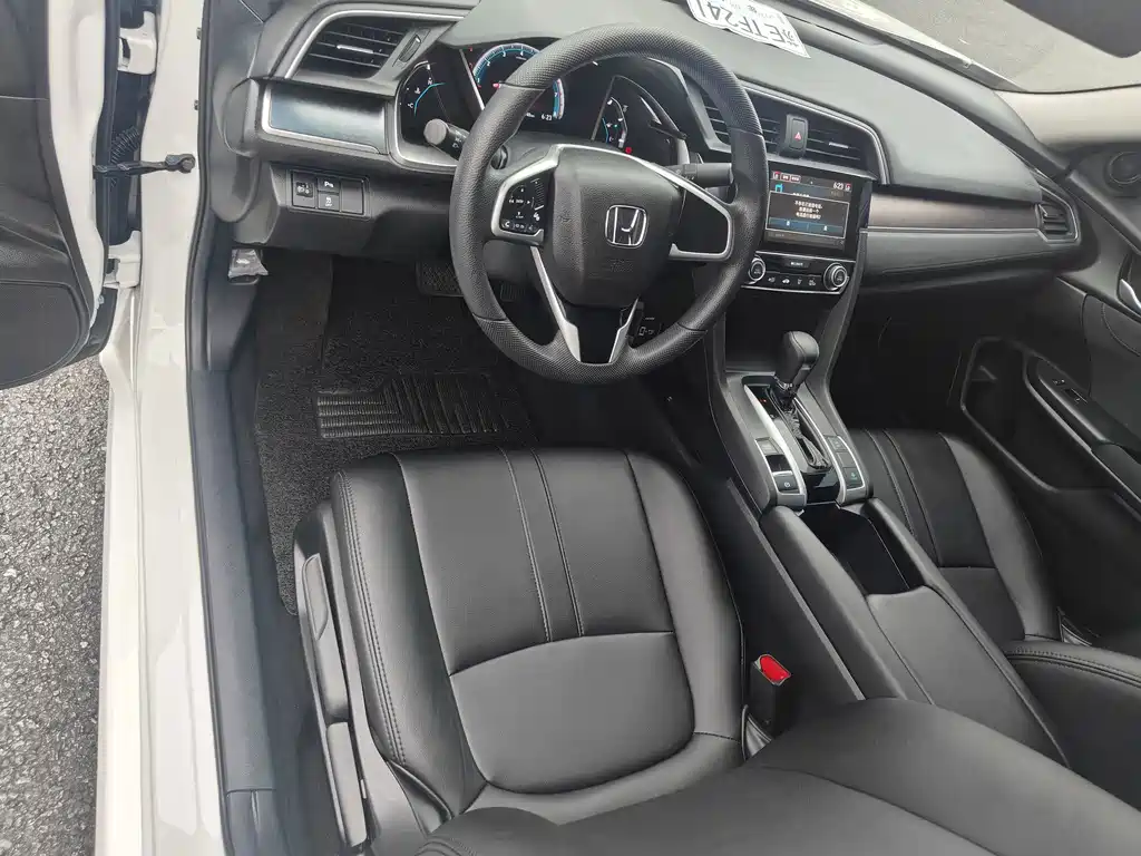 Honda Civic 2017 — фото 13