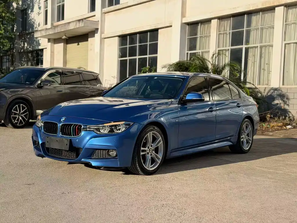 BMW 3 Series 2018 — фото 1