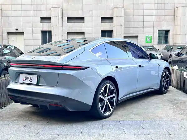 NIO ET5 2022