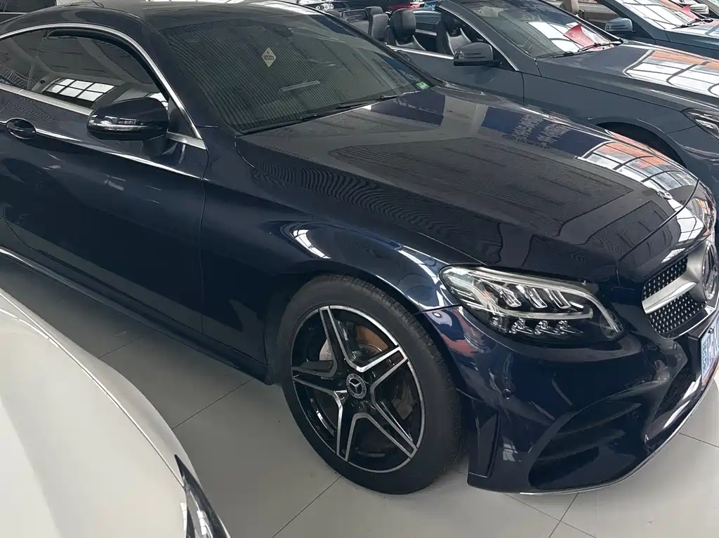 Mercedes-Benz C-Class 2021
