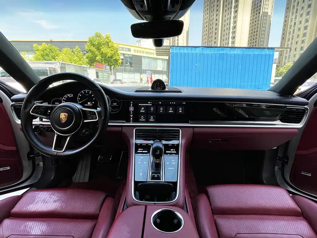Porsche Panamera Hybrid 2019 — фото 7