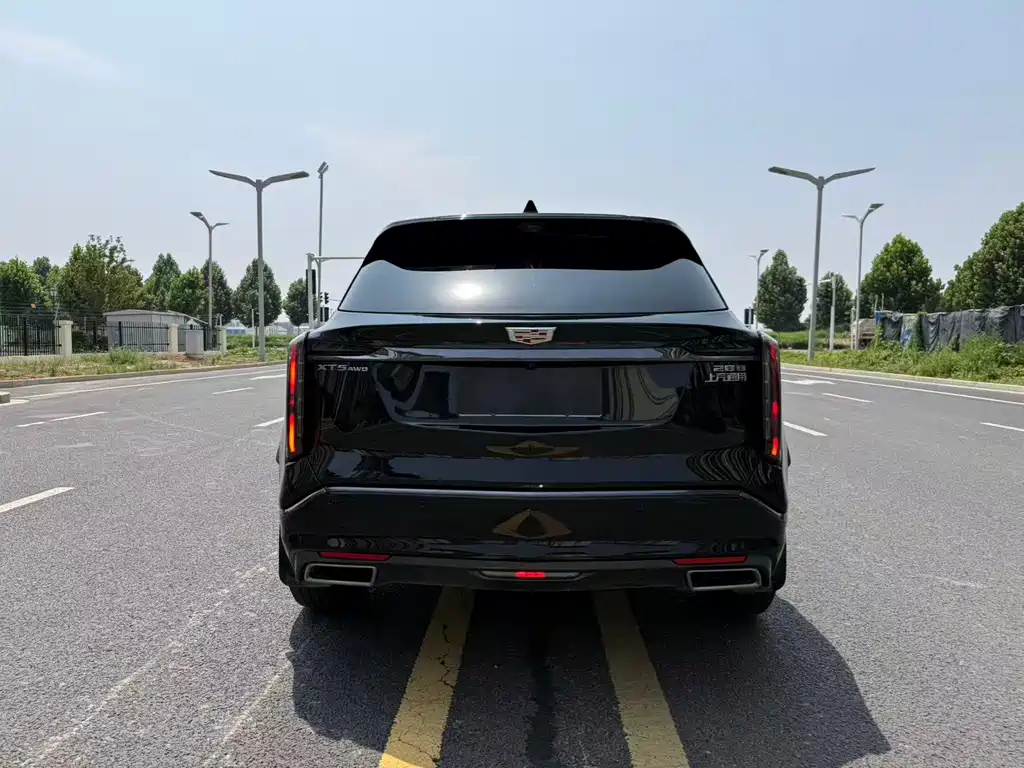 Cadillac XT5 2025 — фото 10