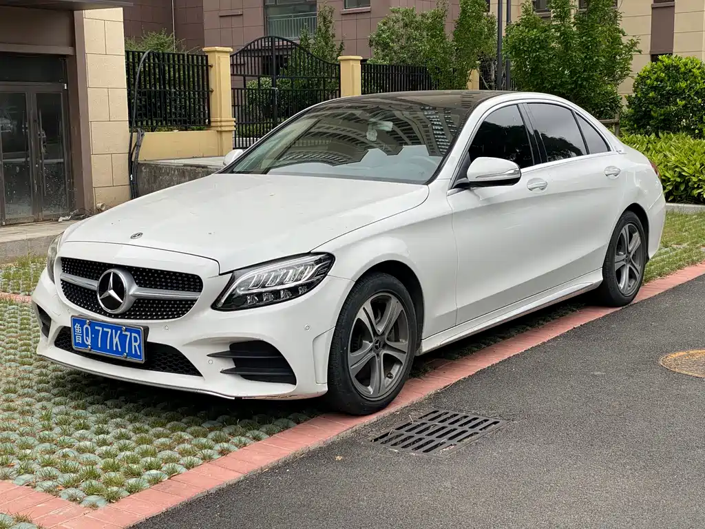 Mercedes-Benz C-Class 2020