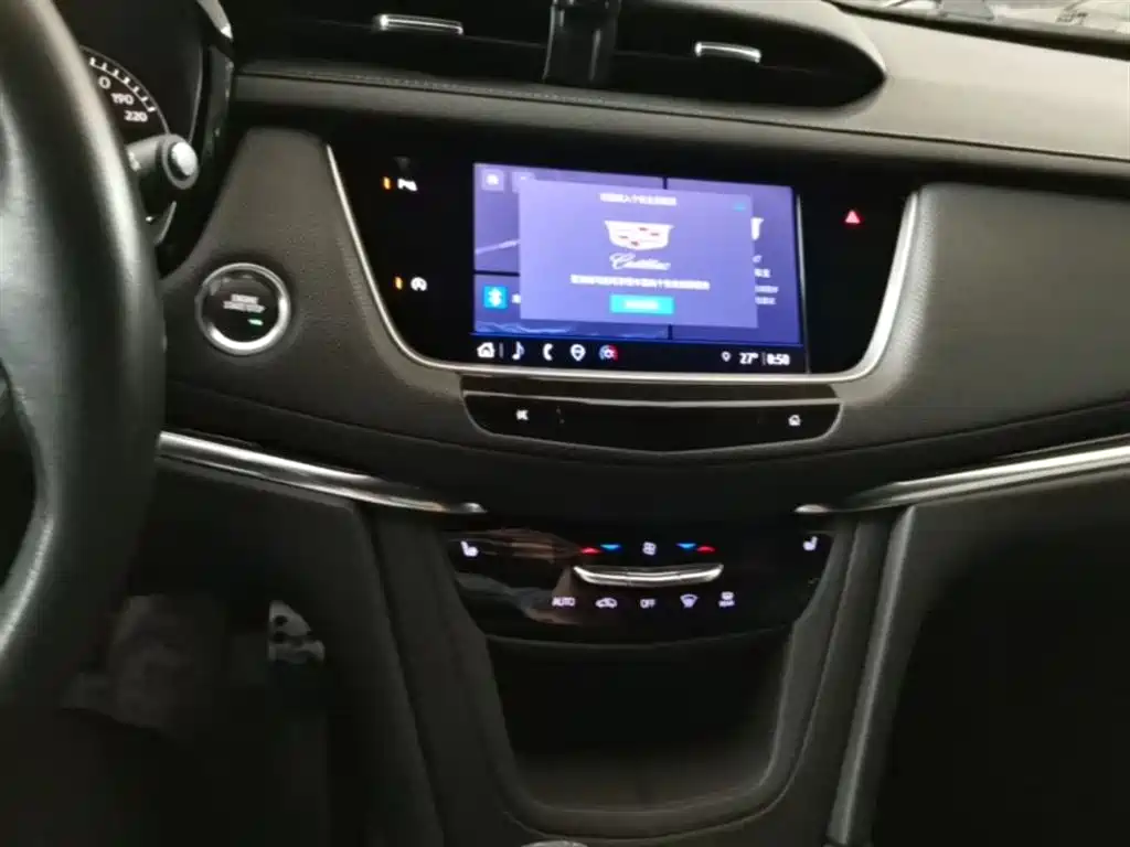 Cadillac XT5 2022 — фото 13