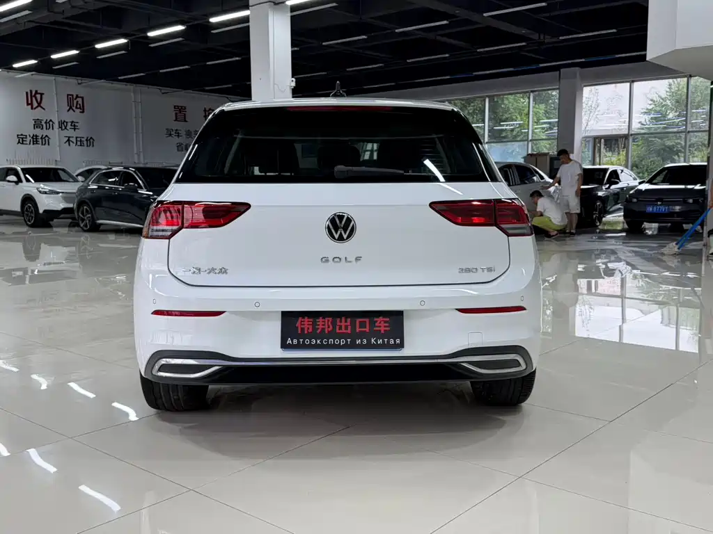 Volkswagen Golf 2023