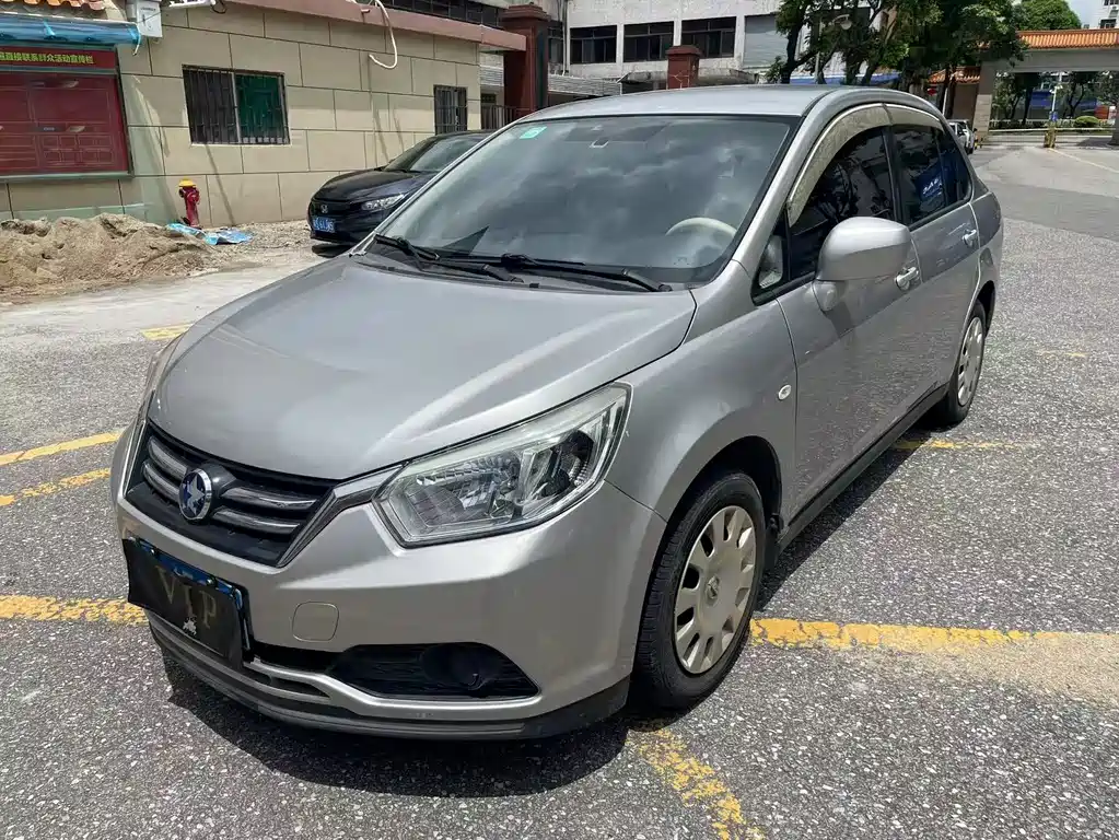 Venucia D50 2016