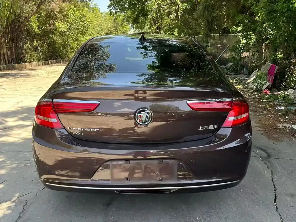 Buick LaCrosse 2017 — фото 7