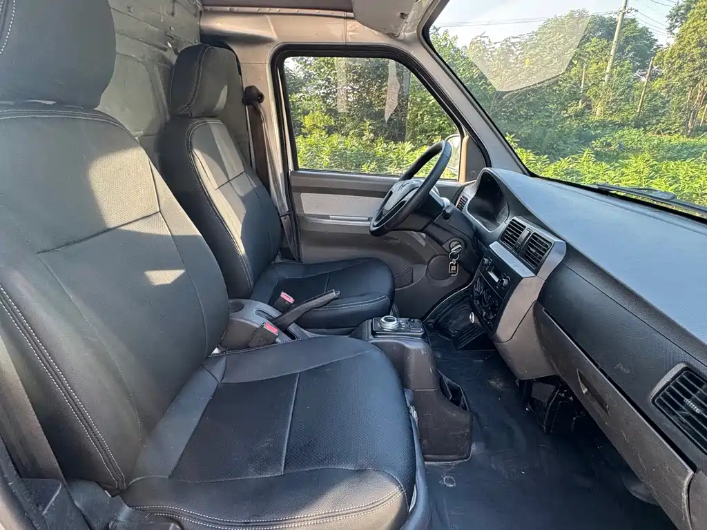 Wuling EV50 2022