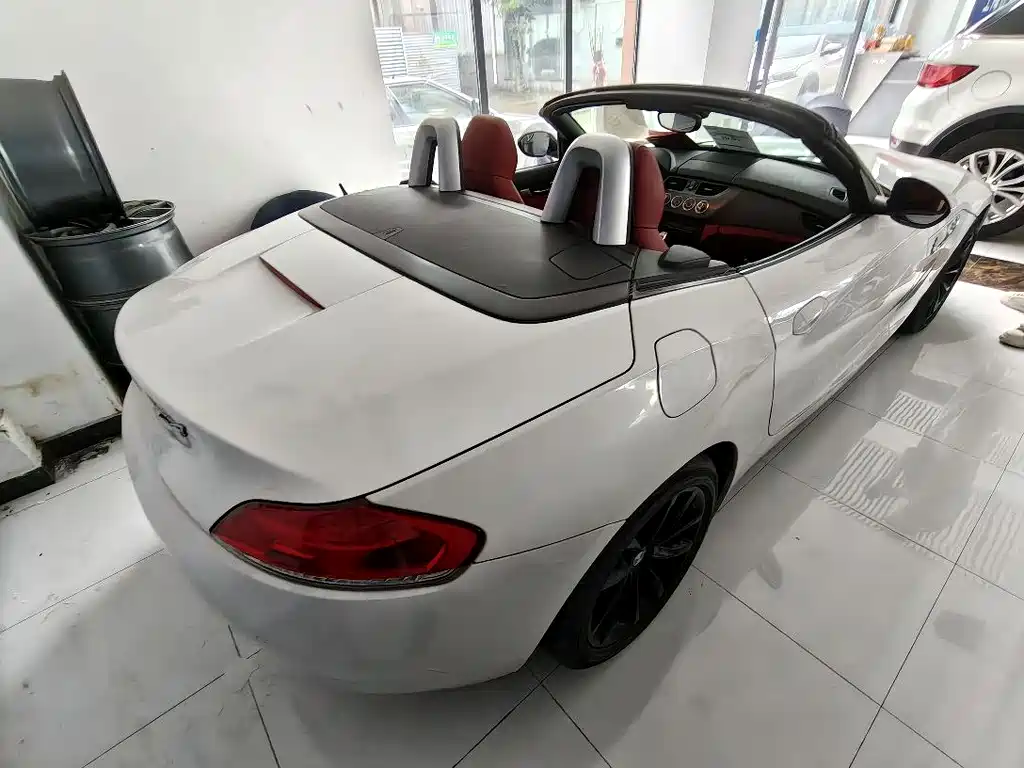 BMW Z4 2014 — фото 10