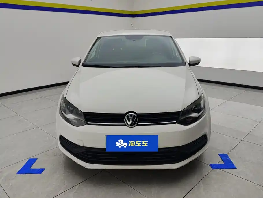 Volkswagen Polo 2015