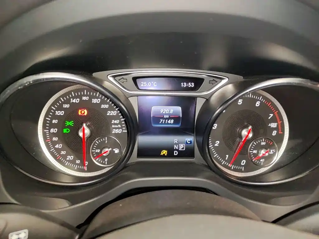 Mercedes-Benz CLA 2018 — фото 12