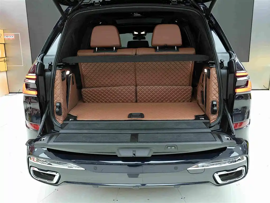 BMW X7 2024 — фото 21