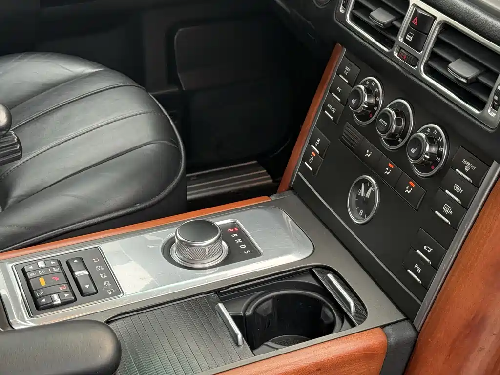 Land Rover Range Rover 2012 — фото 13