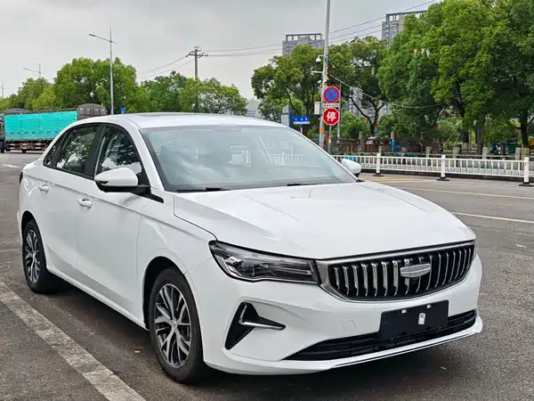 Geely Emgrand 2026
